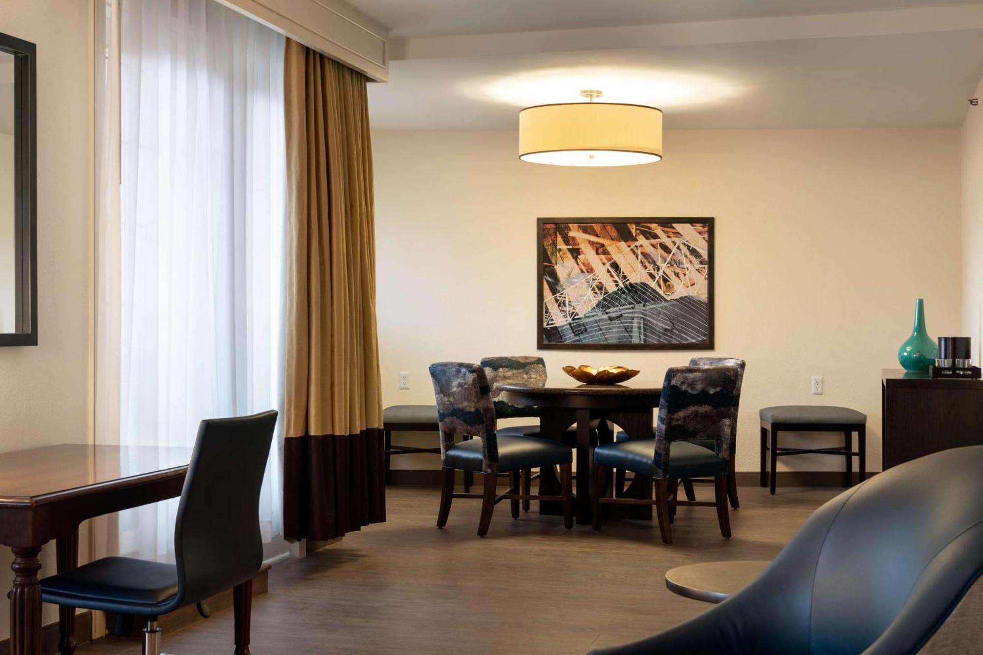 Embassy Suites By Hilton New Orleans Convention Center מראה חיצוני תמונה